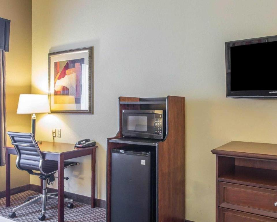 Comfort Inn&Suites Madisonville Eksteriør bilde