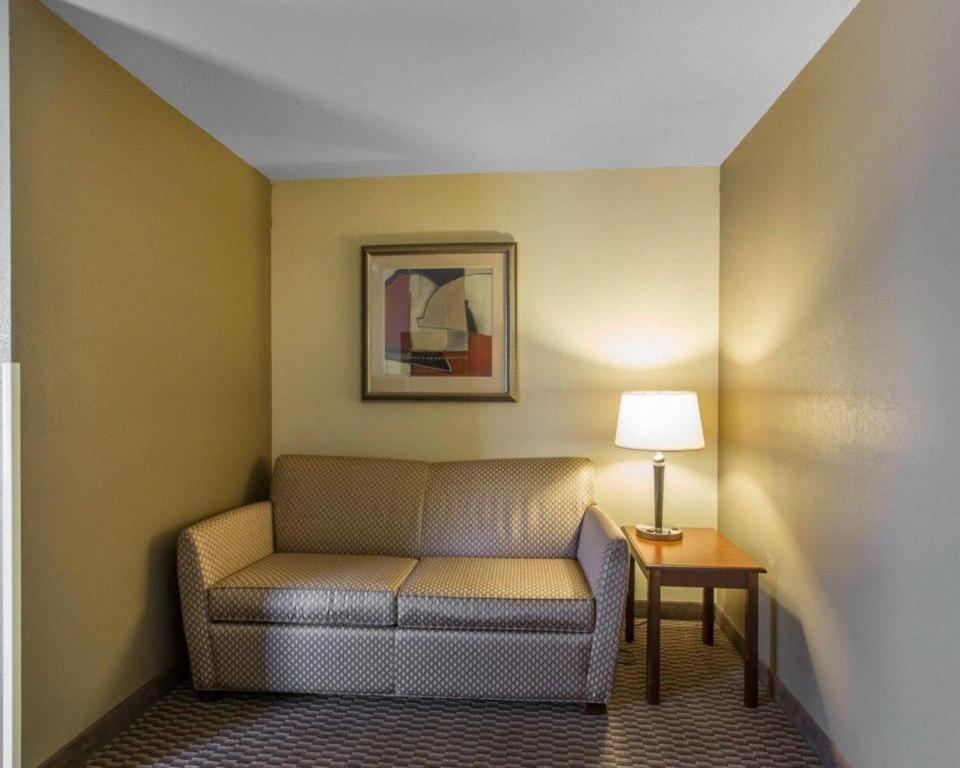Comfort Inn&Suites Madisonville Eksteriør bilde