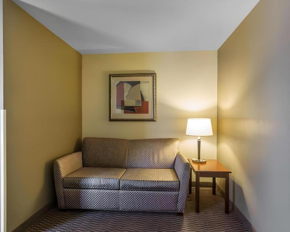 Comfort Inn&Suites Madisonville Eksteriør bilde