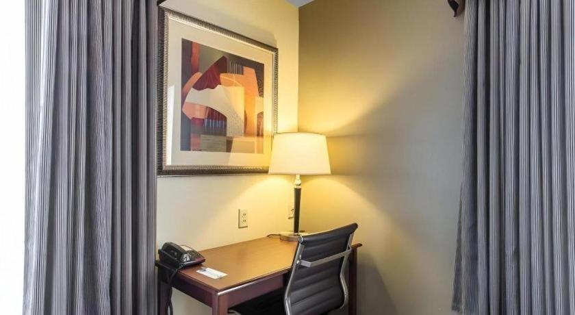 Comfort Inn&Suites Madisonville Eksteriør bilde