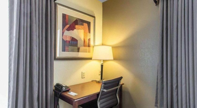 Comfort Inn&Suites Madisonville Eksteriør bilde